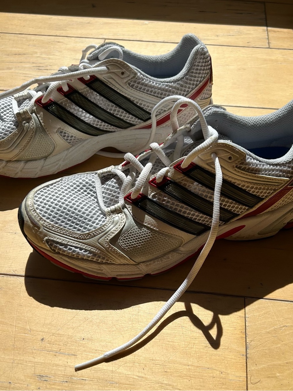 adidas White Sneakers with Silver Stripes and Red Trim